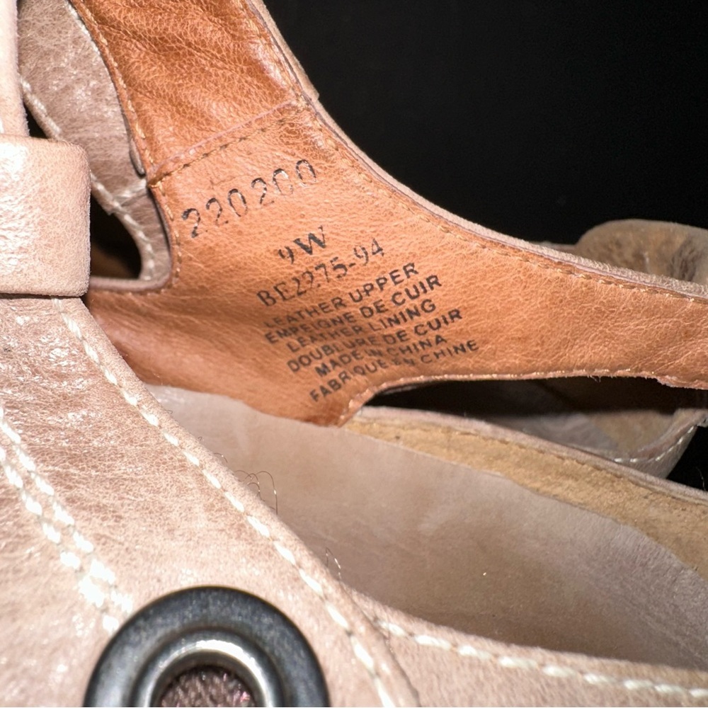 BLONDE Leather close-toed fisherman style shoe 9W - Picture 4 of 6